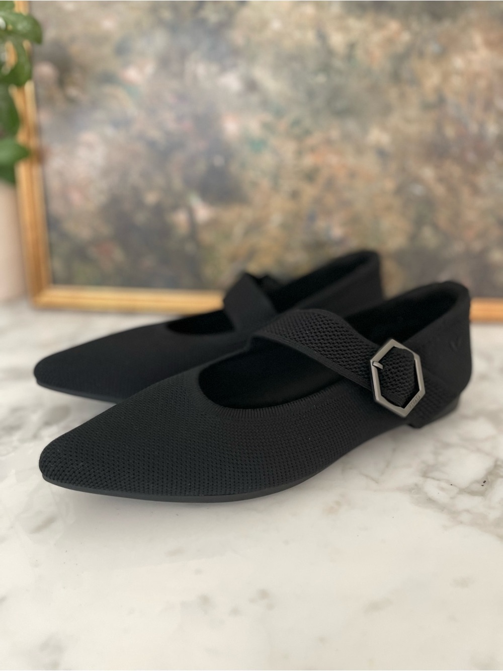 Vivaia Maria Pointed Toe Mary Jane Flats Black Size 9